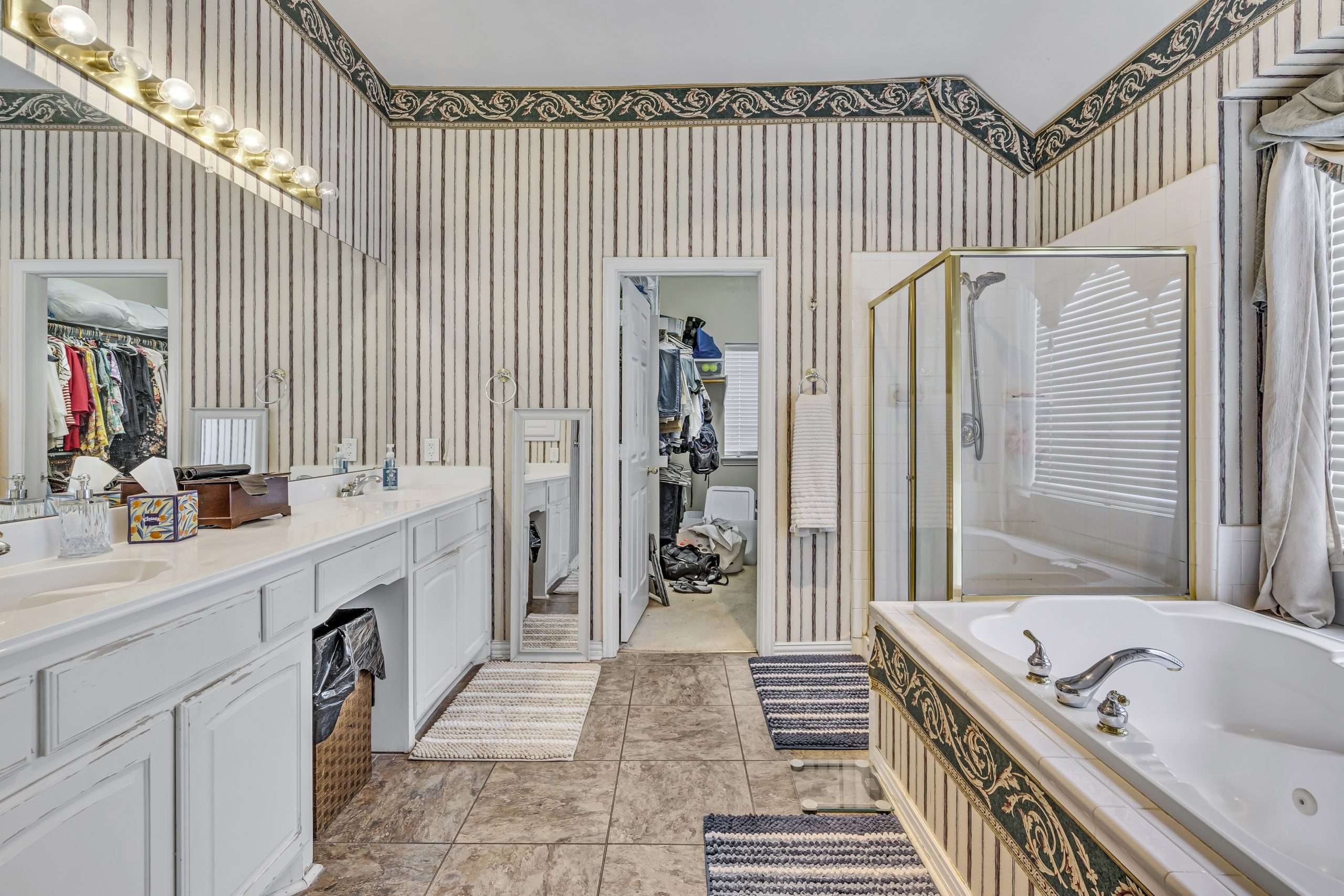 bathroom remodelling Before